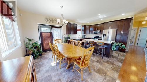 11211 115 Avenue, Fort St. John, BC - Indoor Photo Showing Dining Room