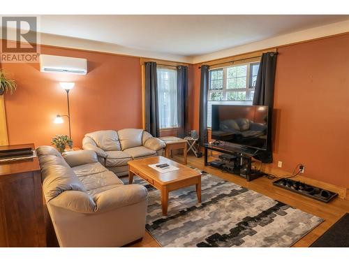 624 E 7Th Avenue, Prince Rupert, BC - Indoor Photo Showing Living Room