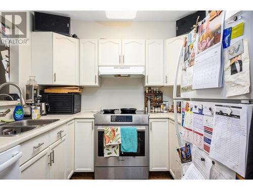 1607 43 Avenue Unit# 303, Vernon, BC - Indoor Photo Showing Kitchen With Double Sink