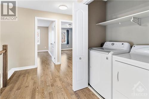 522 Devonwood Circle, Ottawa, ON - Indoor Photo Showing Laundry Room