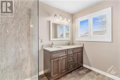 522 Devonwood Circle, Ottawa, ON - Indoor Photo Showing Bathroom
