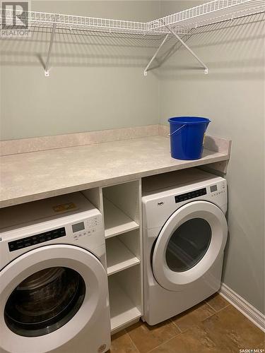 1811 8Th Avenue N, Regina, SK - Indoor Photo Showing Laundry Room
