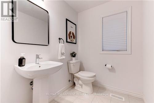 121 Daugaard Ave, Brant, ON - Indoor Photo Showing Bathroom