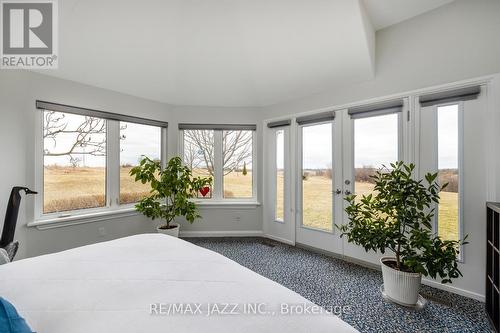 2093 Concession Rd 9, Clarington, ON - Indoor Photo Showing Bedroom