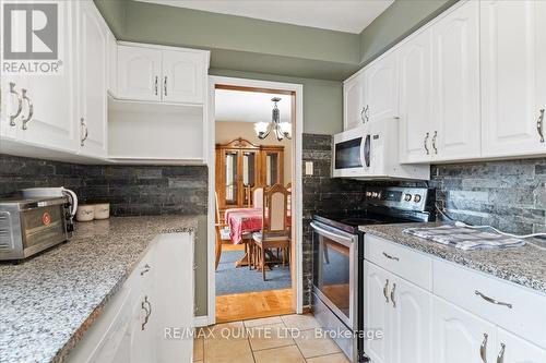 82 North Park Street, Belleville, ON - Indoor Photo Showing Kitchen