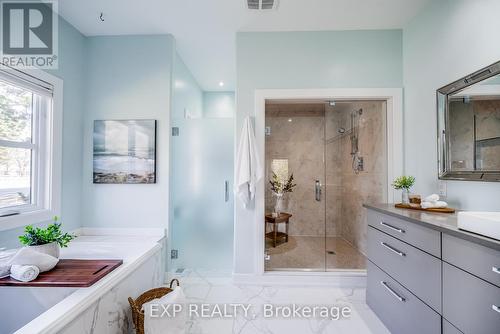 883 Ontario Street, Cobourg, ON - Indoor Photo Showing Bathroom