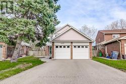 4237 TRAPPER CRES  Mississauga, ON L5L 3A7