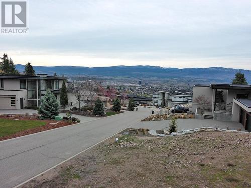 720 Pinehaven Court, Kelowna, BC 