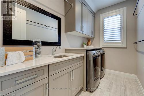60 Allister Dr, Middlesex Centre, ON - Indoor Photo Showing Laundry Room