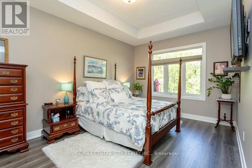 #6 -10 Mcpherson Crt, St. Thomas, ON - Indoor Photo Showing Bedroom