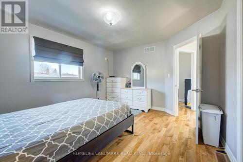 74 Dulgaren Street, Hamilton, ON - Indoor Photo Showing Bedroom