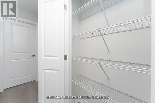 75 Winters Crescent N, Collingwood, ON - Indoor With Storage