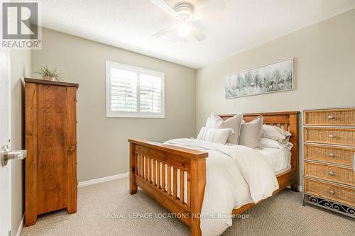 217 Phillips Street, Clearview, ON - Indoor Photo Showing Bedroom