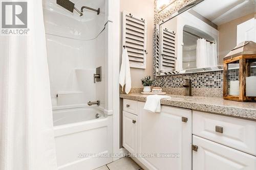 217 Phillips Street, Clearview, ON - Indoor Photo Showing Bathroom