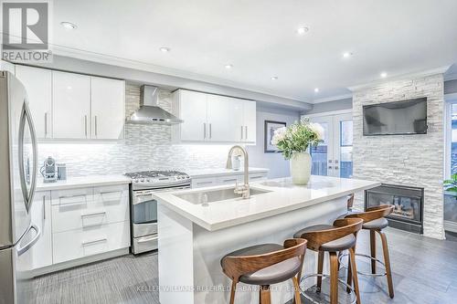 38 Rory Rd, Toronto, ON - Indoor Photo Showing Kitchen With Upgraded Kitchen