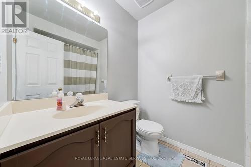 502 Barton St, Hamilton, ON - Indoor Photo Showing Bathroom