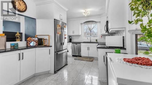 136 River Run Terr, London, ON - Indoor Photo Showing Kitchen