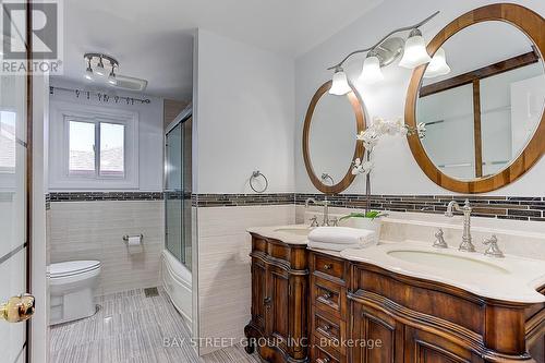 25 Baycliffe Rd, Markham, ON - Indoor Photo Showing Bathroom