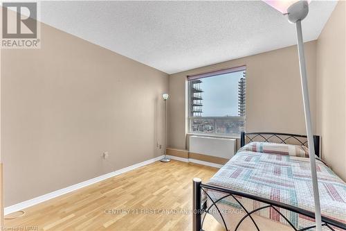 #603 -500 Talbot St, London, ON - Indoor Photo Showing Bedroom