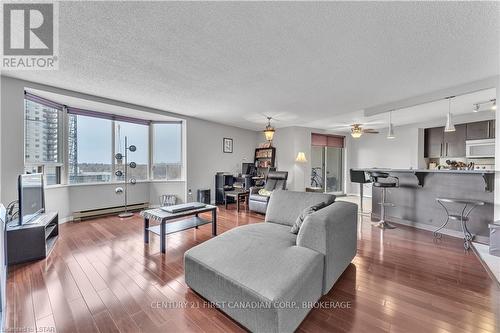 #603 -500 Talbot St, London, ON - Indoor Photo Showing Living Room