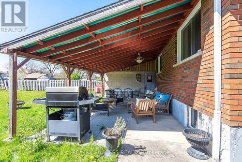 6861 Hagar Ave, Niagara Falls, ON - Outdoor With Deck Patio Veranda With Exterior