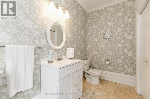 261 Smith St, Wellington North, ON - Indoor Photo Showing Bathroom