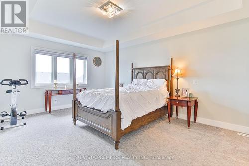 1867 Fountain Grass Dr, London, ON - Indoor Photo Showing Bedroom