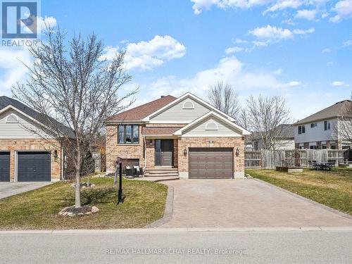 6 Lakewoods Court, Barrie, ON - Outdoor With Facade