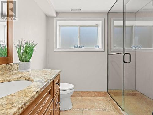 6 Lakewoods Crt, Barrie, ON - Indoor Photo Showing Bathroom