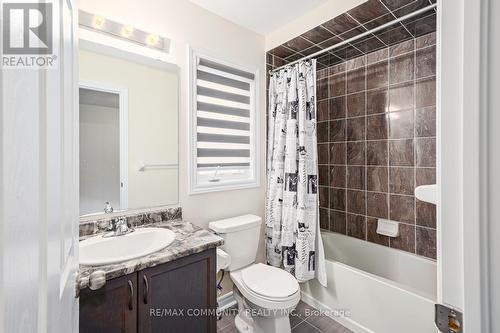 43 Portland St, Collingwood, ON - Indoor Photo Showing Bathroom