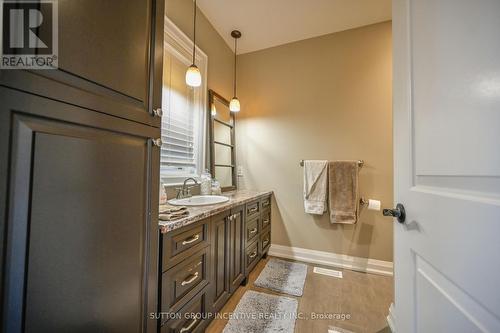 11732 County Road 27 Road, Springwater, ON - Indoor Photo Showing Bathroom