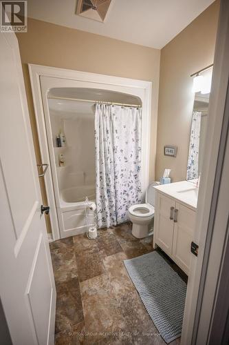 11732 County Road 27 Road, Springwater, ON - Indoor Photo Showing Bathroom