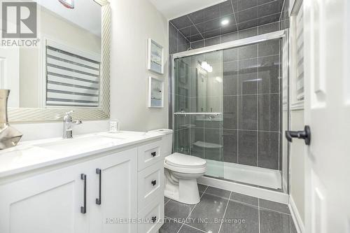 14 Snowberry Crt, Caledon, ON - Indoor Photo Showing Bathroom