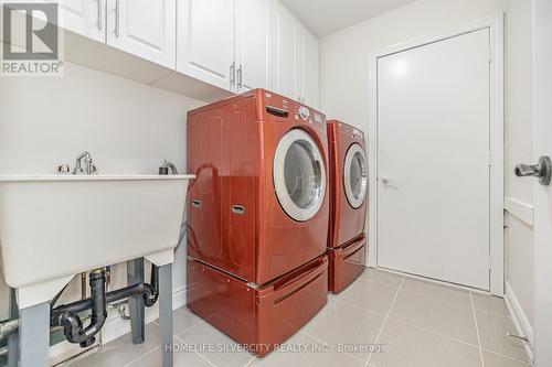 14 Snowberry Court, Caledon, ON - Indoor Photo Showing Laundry Room