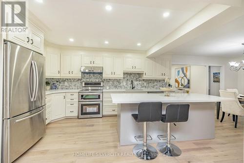 14 Snowberry Court, Caledon, ON - Indoor Photo Showing Kitchen With Upgraded Kitchen