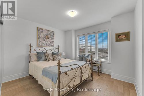 1534 Severn Dr, Milton, ON - Indoor Photo Showing Bedroom
