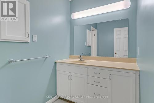 28 Upland Drive, Whitby, ON - Indoor Photo Showing Bathroom