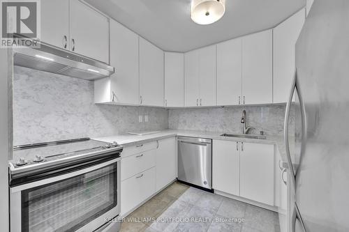 1204 - 1320 Islington Avenue, Toronto, ON - Indoor Photo Showing Kitchen With Upgraded Kitchen
