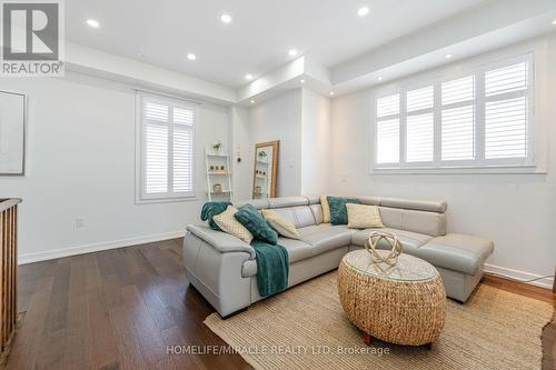 13 Antigonish Street, Vaughan, ON - Indoor Photo Showing Living Room