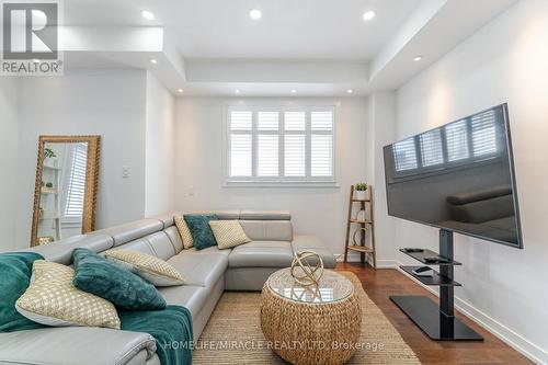 13 Antigonish Street, Vaughan, ON - Indoor Photo Showing Living Room
