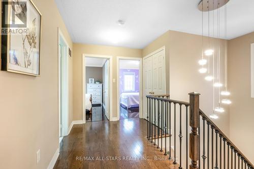 558 Hoover Park Dr, Whitchurch-Stouffville, ON - Indoor Photo Showing Other Room