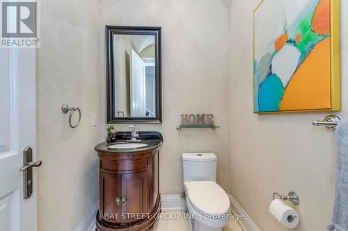 21 Frontier Drive, Richmond Hill, ON - Indoor Photo Showing Bathroom