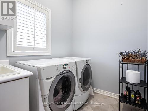 138 Riverwalk Dr, Markham, ON - Indoor Photo Showing Laundry Room