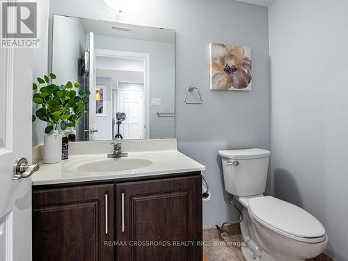 138 Riverwalk Dr, Markham, ON - Indoor Photo Showing Bathroom