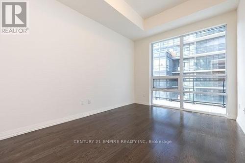 850 - 460 Adelaide Street E, Toronto, ON - Indoor Photo Showing Other Room