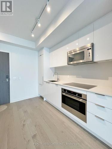 #3407 -20 Lombard St, Toronto, ON - Indoor Photo Showing Kitchen