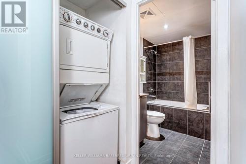 #201 -650 King St W, Toronto, ON - Indoor Photo Showing Laundry Room