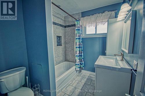 27 Janlyn Crescent, Belleville, ON - Indoor Photo Showing Bathroom