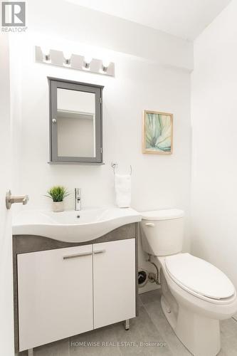 C3 - 240 Ormond Drive, Oshawa, ON - Indoor Photo Showing Bathroom