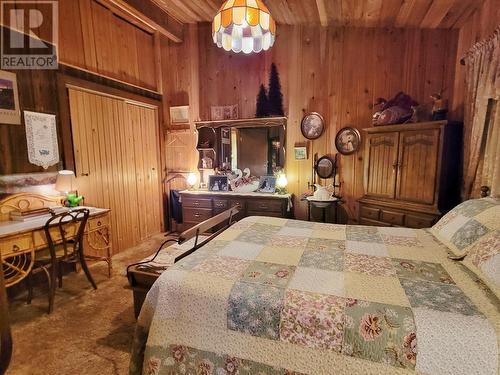 1733 Hazel Street, Williams Lake, BC - Indoor Photo Showing Bedroom